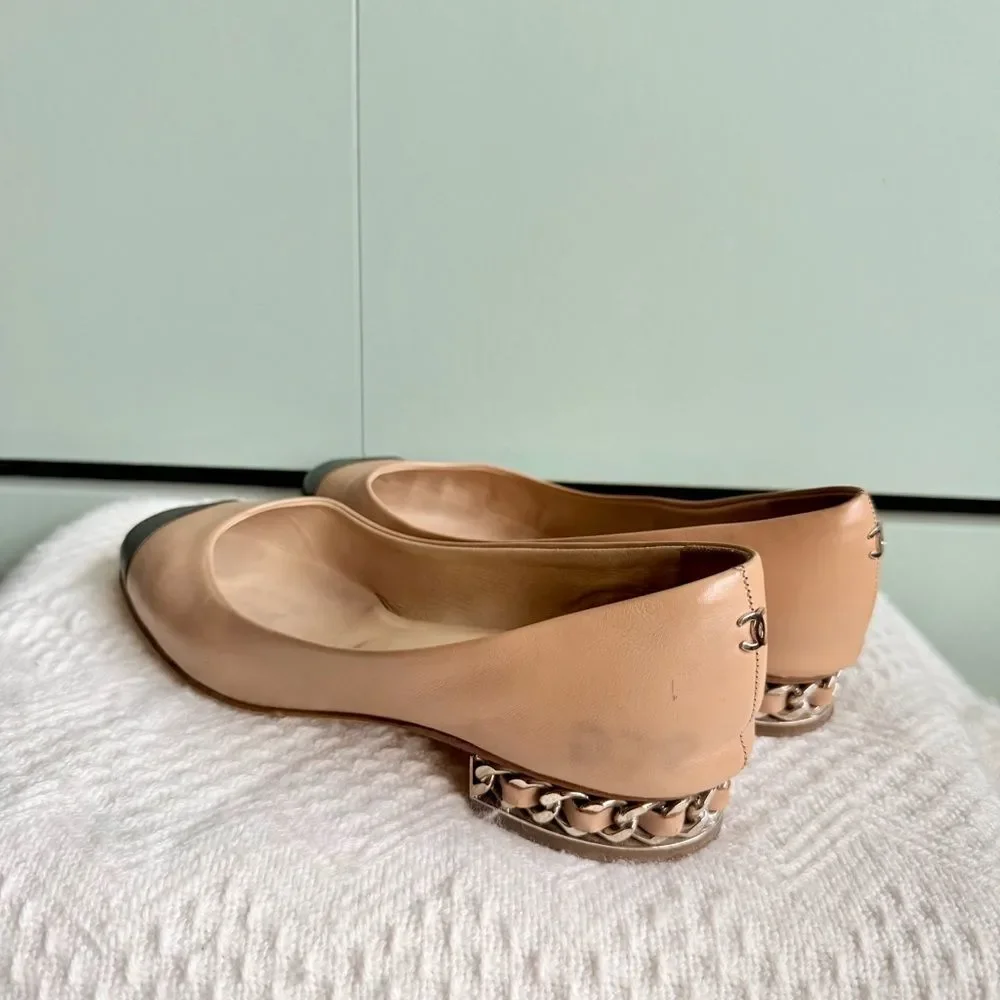 Chanel Beige/Black Leather Cap Toe Chain Ballet Flats Size US 6.5 / EU 37